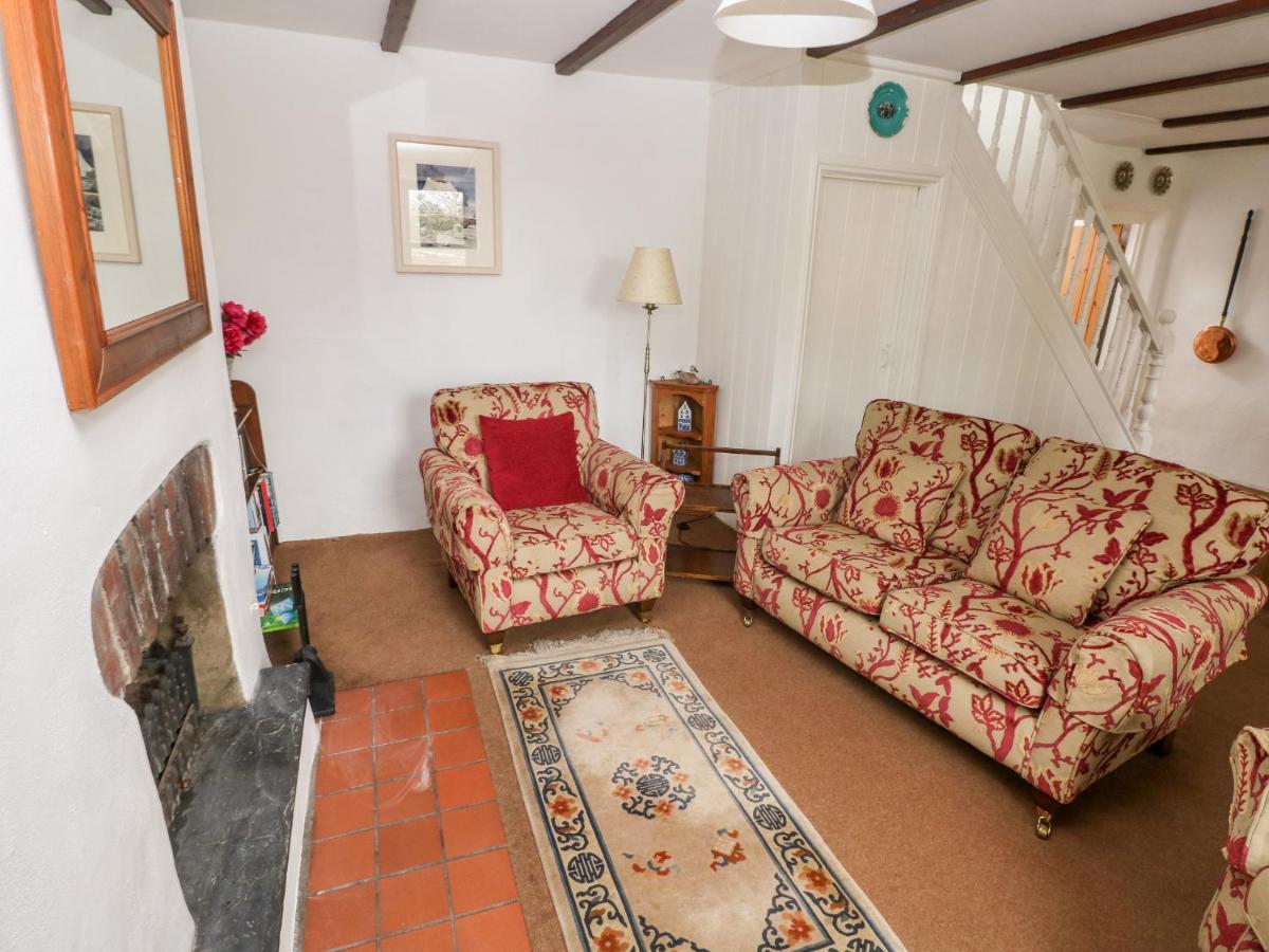 Holiday home Ty Canol *